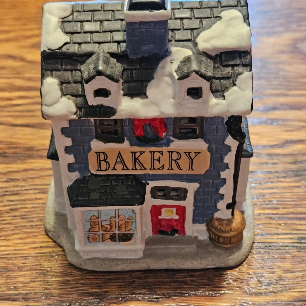 Blue Christmas Valley Collectable Bakery Miniature‎ Snow Capped Holiday Building